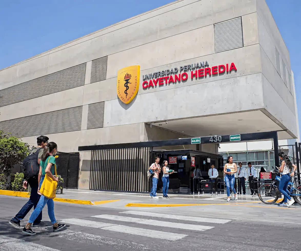 universidad cayetano caso de éxito de attach media